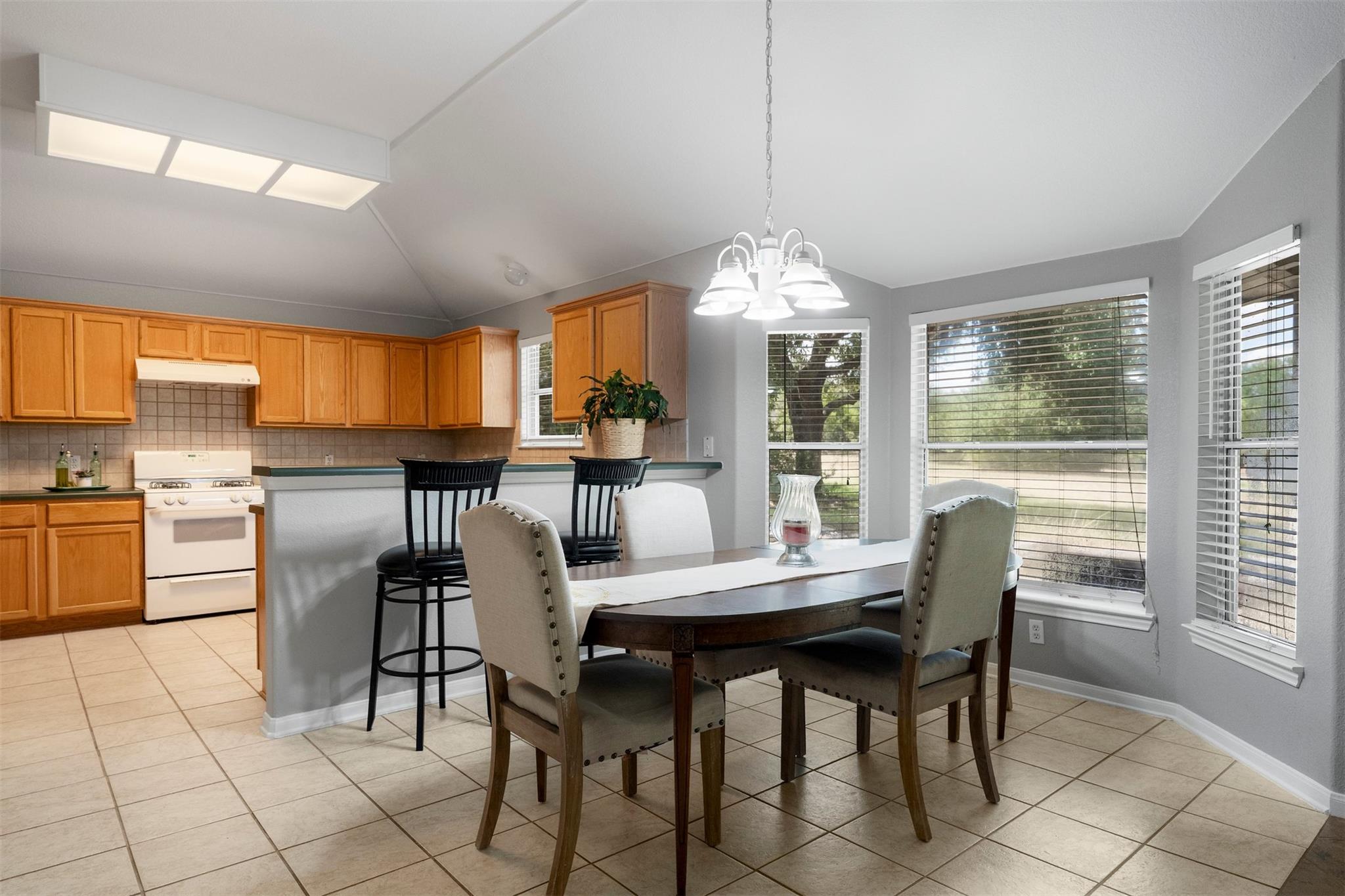 284 Honeycomb CIR