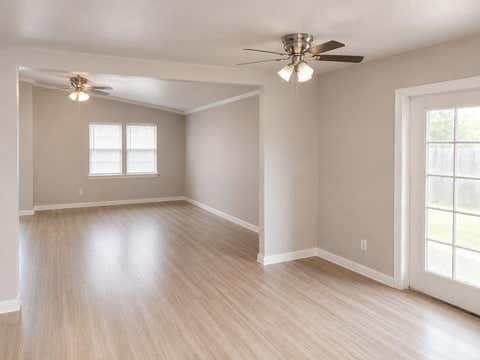 Tiny photo for 5610 Tallow Tree DR, Austin, TX 78744 (MLS # 2514307)