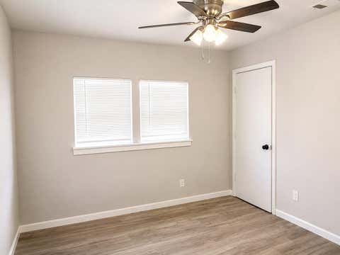 Tiny photo for 5610 Tallow Tree DR, Austin, TX 78744 (MLS # 2514307)
