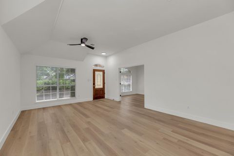 Tiny photo for 1108 Pecan Creek DR, Pflugerville, TX 78660 (MLS # 3232681)