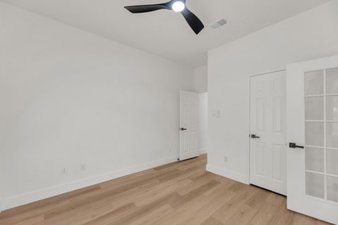 Tiny photo for 1108 Pecan Creek DR, Pflugerville, TX 78660 (MLS # 3232681)