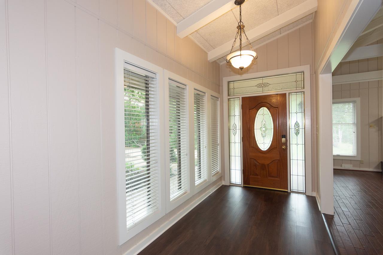 1404 Pearl CV