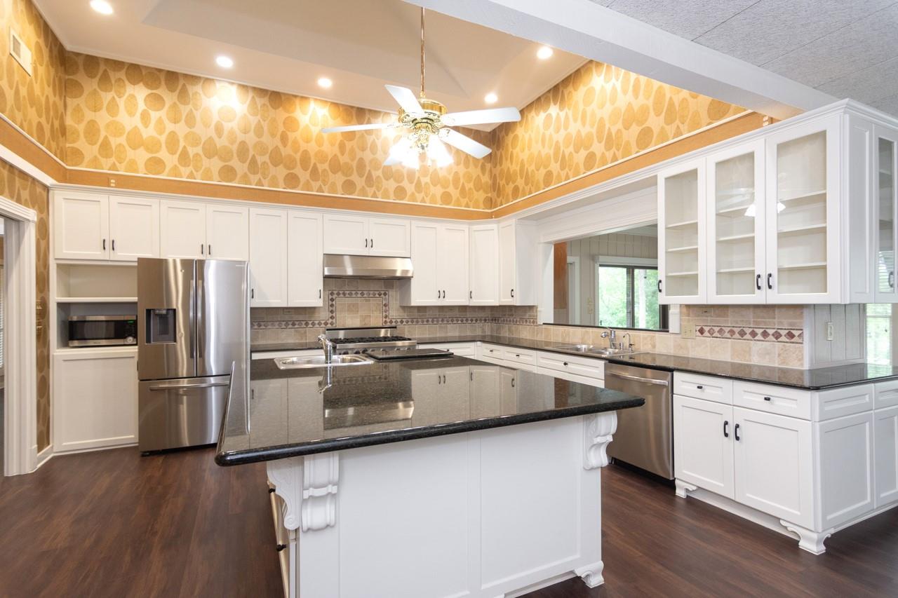 1404 Pearl CV