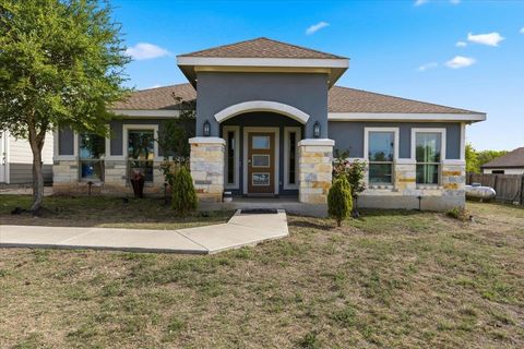 285 La Fortuna DR Del Valle TX 78617