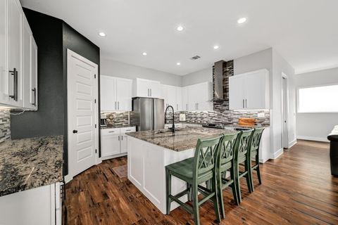 Tiny photo for 18502 Venture DR, Point Venture, TX 78645 (MLS # 2874730)