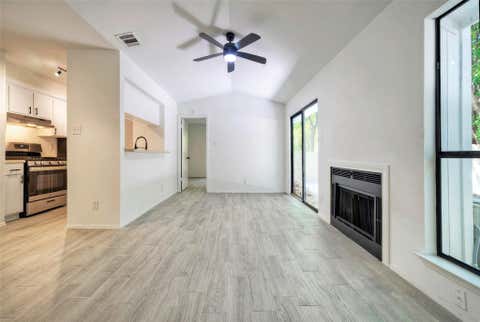 Photo of 12810 Tomanet TRL, Austin, TX 78727 (MLS # 5131582)