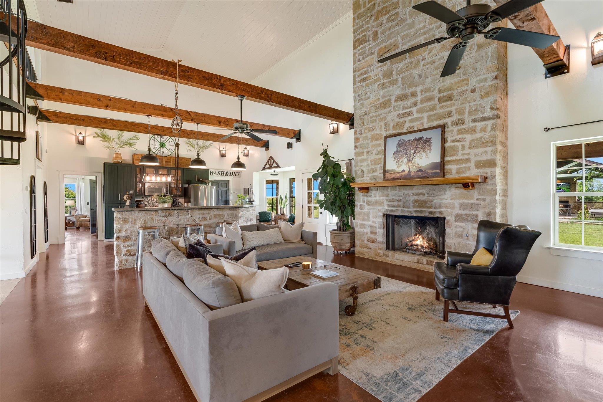 400 Little El Paso RD