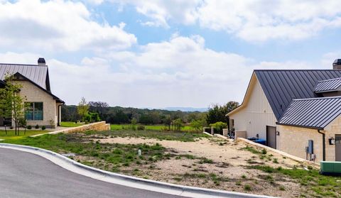 1080 Albatross WAY Kerrville TX 78028