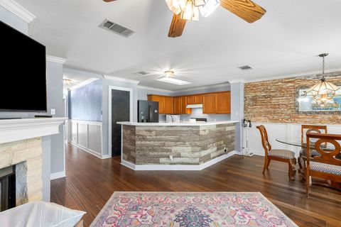 Tiny photo for 808 Minturn LN, Austin, TX 78748 (MLS # 8399190)