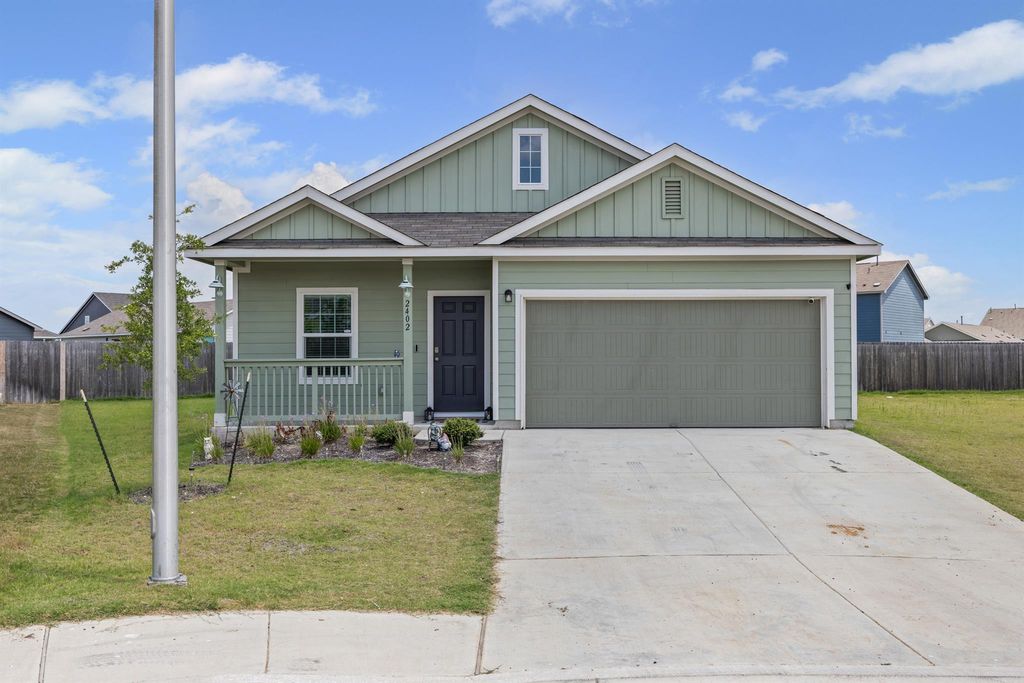 Photo of 2402 Sunray CT, Lockhart, TX 78644 (MLS # 5333982)