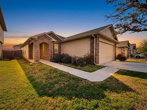 Photo of 14006 Macquarie DR, Pflugerville, TX 78660 (MLS # 3088217)
