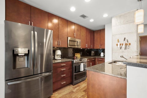 Tiny photo for 360 Nueces ST #1306, Austin, TX 78701 (MLS # 6432060)
