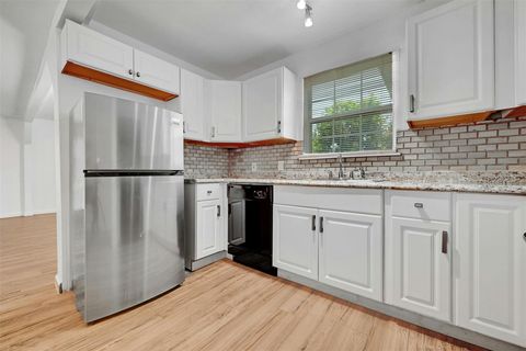 Tiny photo for 1200 Walnut Ave, Austin, TX 78702 (MLS # 6470321)