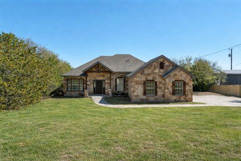 710 Deer Creek CIR Dripping Springs TX 78620