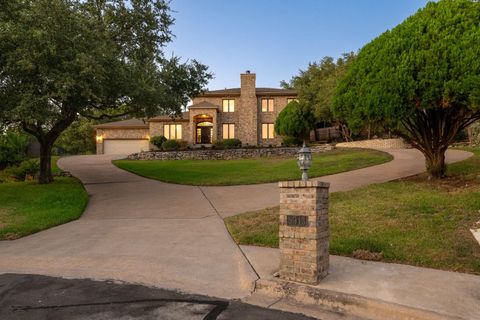 Photo of 5913 Doone Valley CT, Austin, TX 78731 (MLS # 2010387)