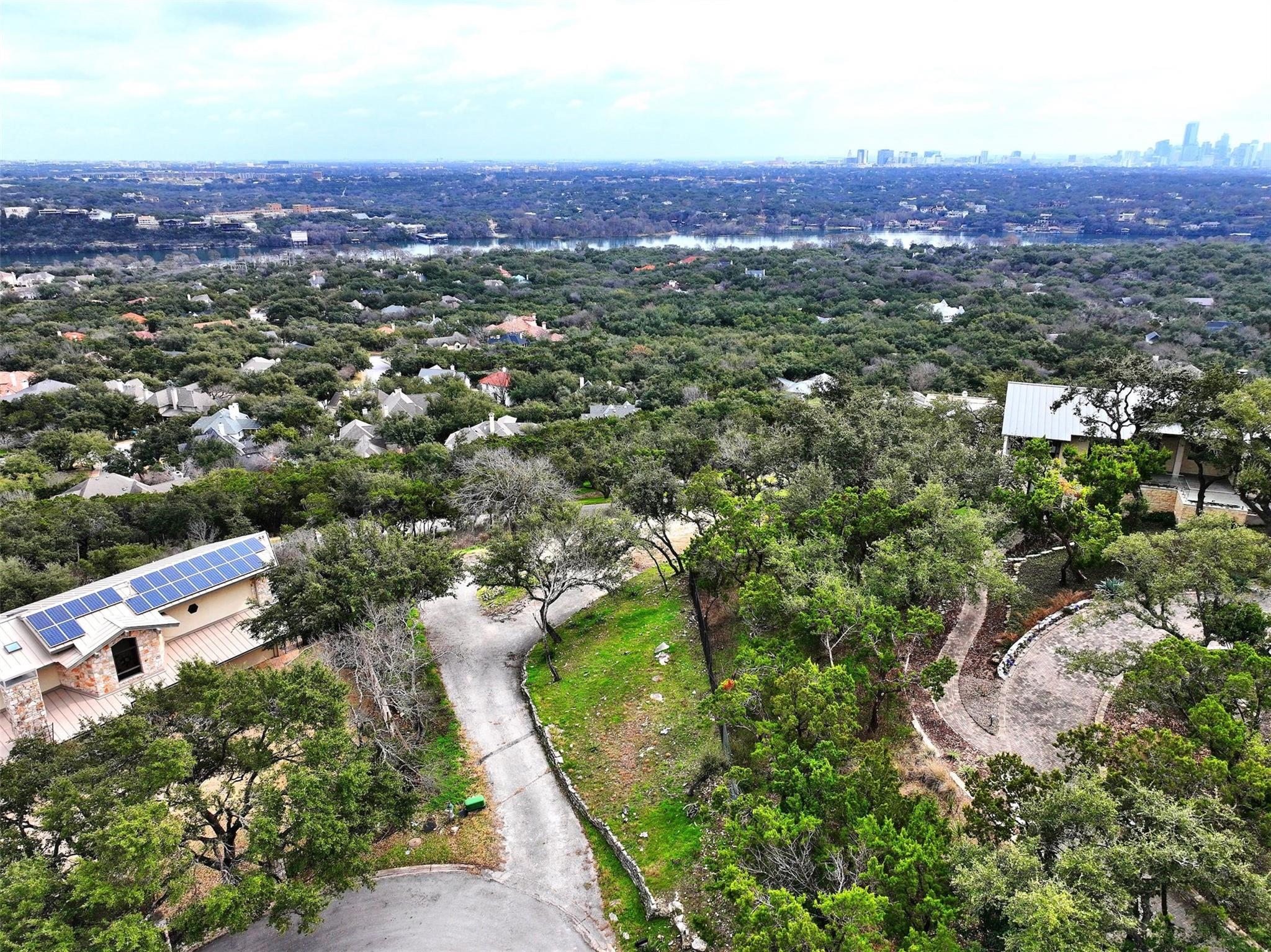 2507 Camino Alto