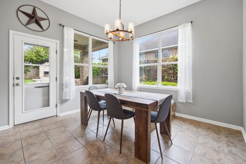 Tiny photo for 2204 Rio Mesa DR, Austin, TX 78732 (MLS # 6667023)