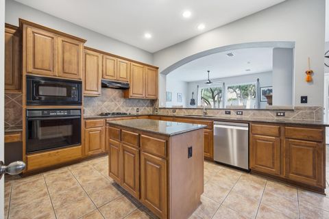 Tiny photo for 2204 Rio Mesa DR, Austin, TX 78732 (MLS # 6667023)