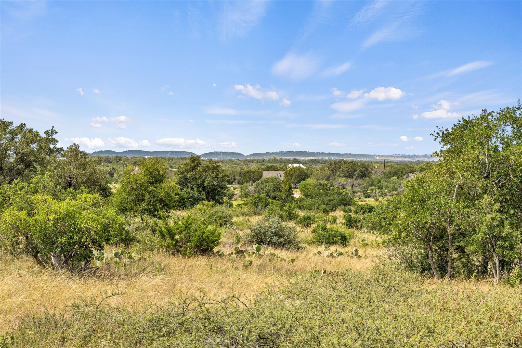 135 River View DR