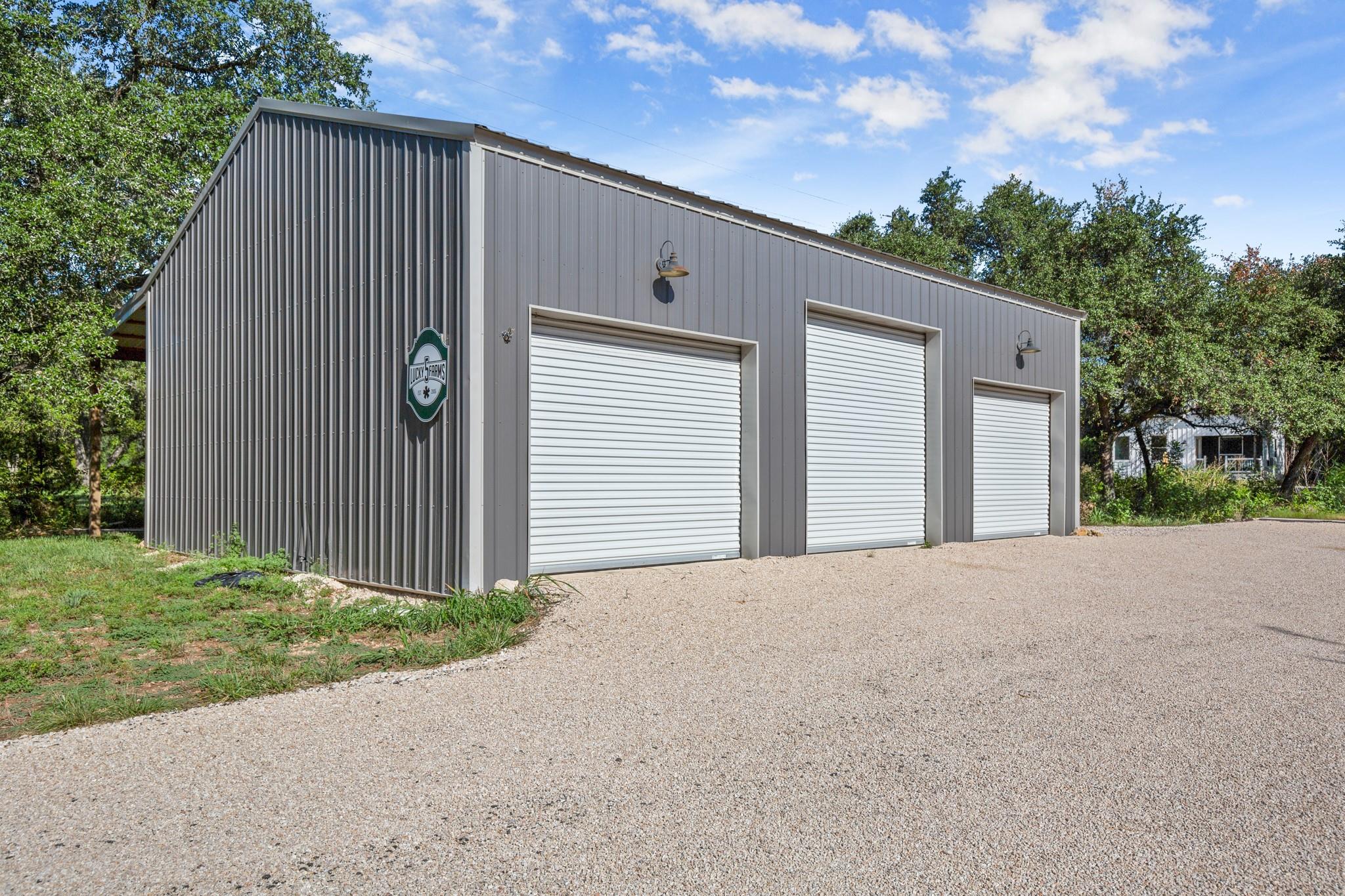 1315 W New Hope DR