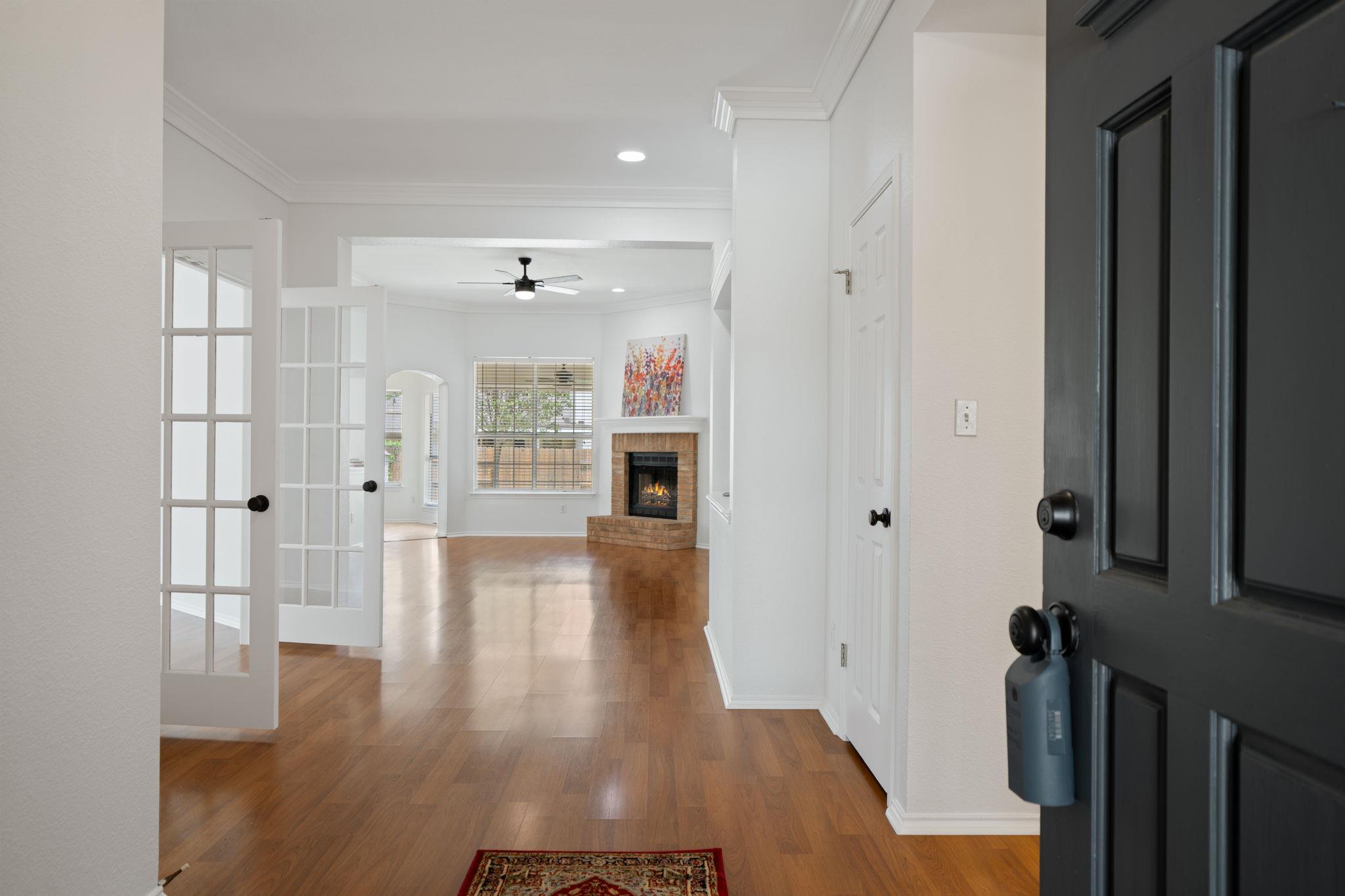 1106 Woodview DR