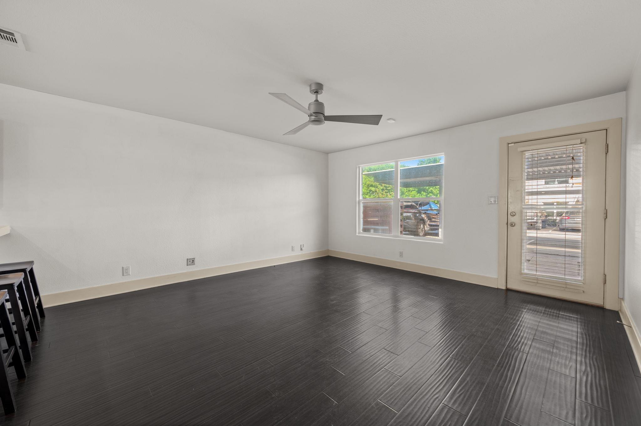 1101 Grove BLVD 206