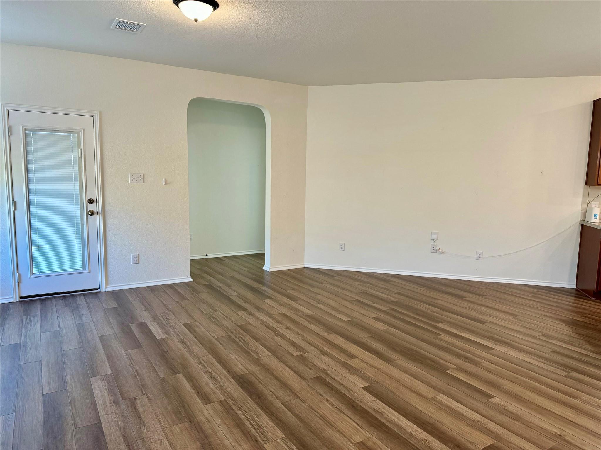14225 Silver Lace LN