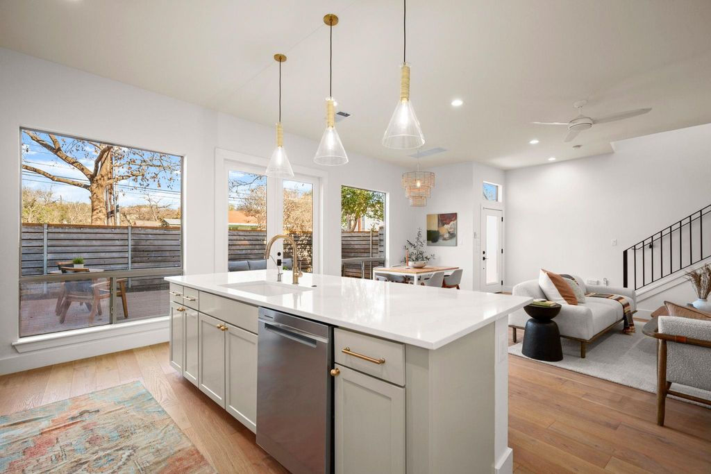 Photo of 2205 Thornton RD #A, Austin, TX 78704 (MLS # 7326155)