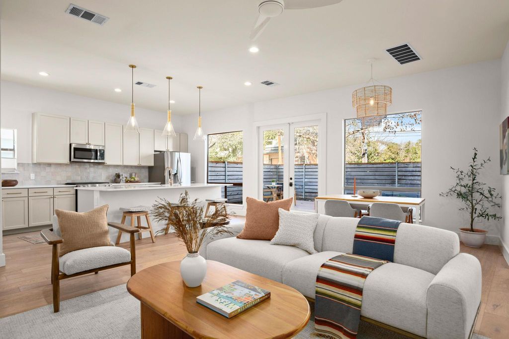 Photo of 2205 Thornton RD #A, Austin, TX 78704 (MLS # 7326155)