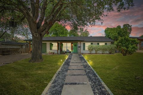 Photo of 1900 Ohlen RD, Austin, TX 78757 (MLS # 9761481)