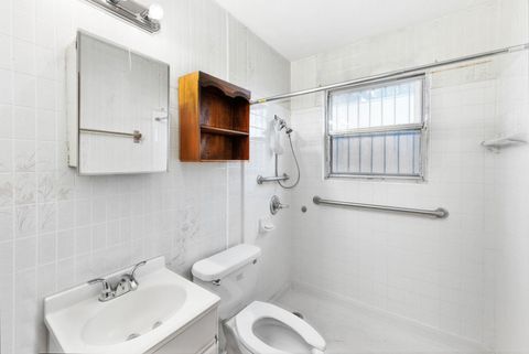 Tiny photo for 405 Montopolis DR, Austin, TX 78741 (MLS # 8267980)