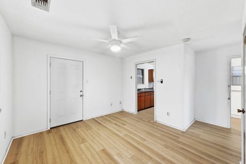 Tiny photo for 405 Montopolis DR, Austin, TX 78741 (MLS # 8267980)