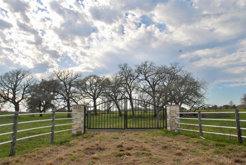 Photo of 15220 N State Highway 95, Flatonia, TX 78941 (MLS # 3509453)