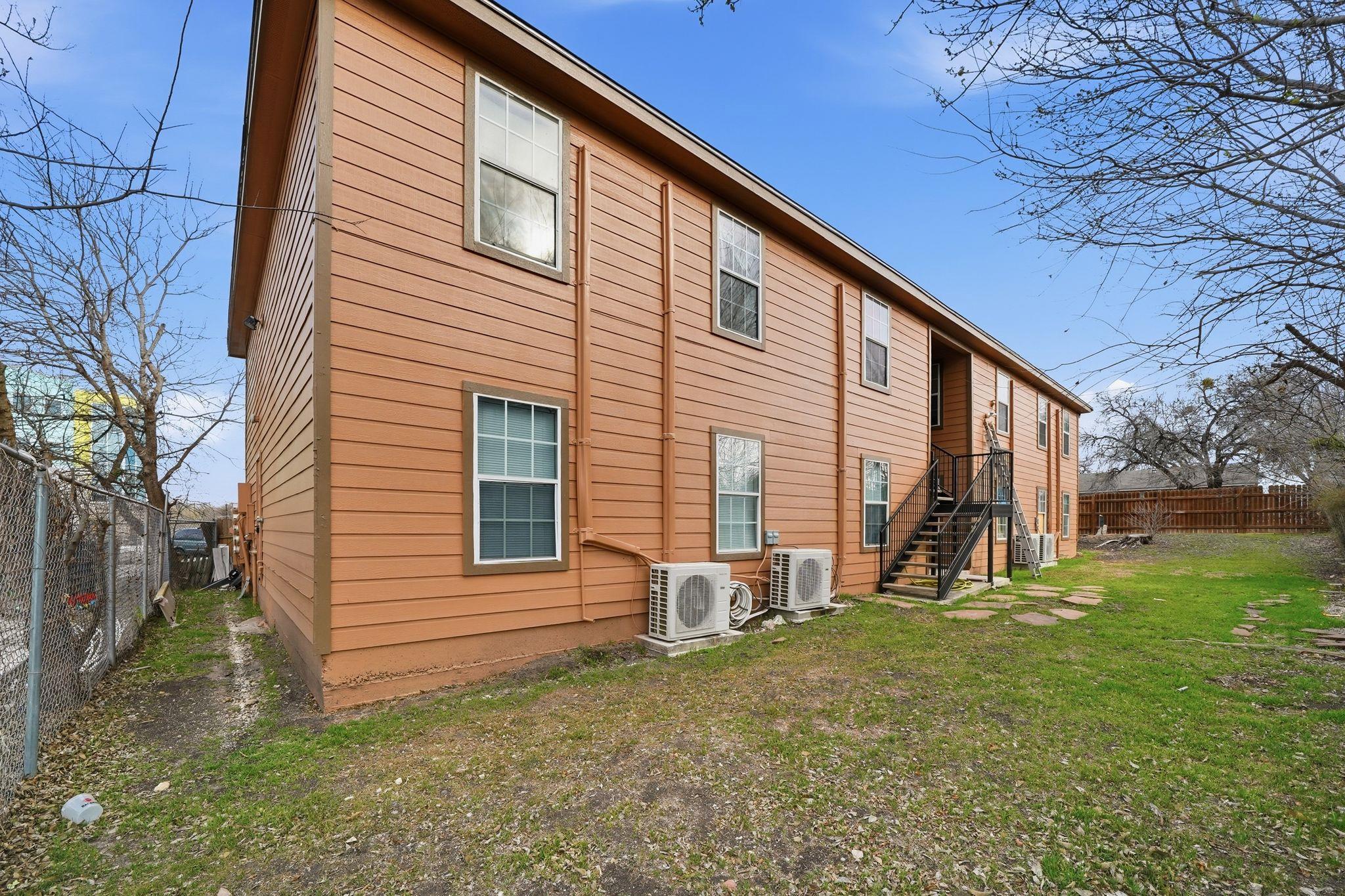 8142 Glen Mont