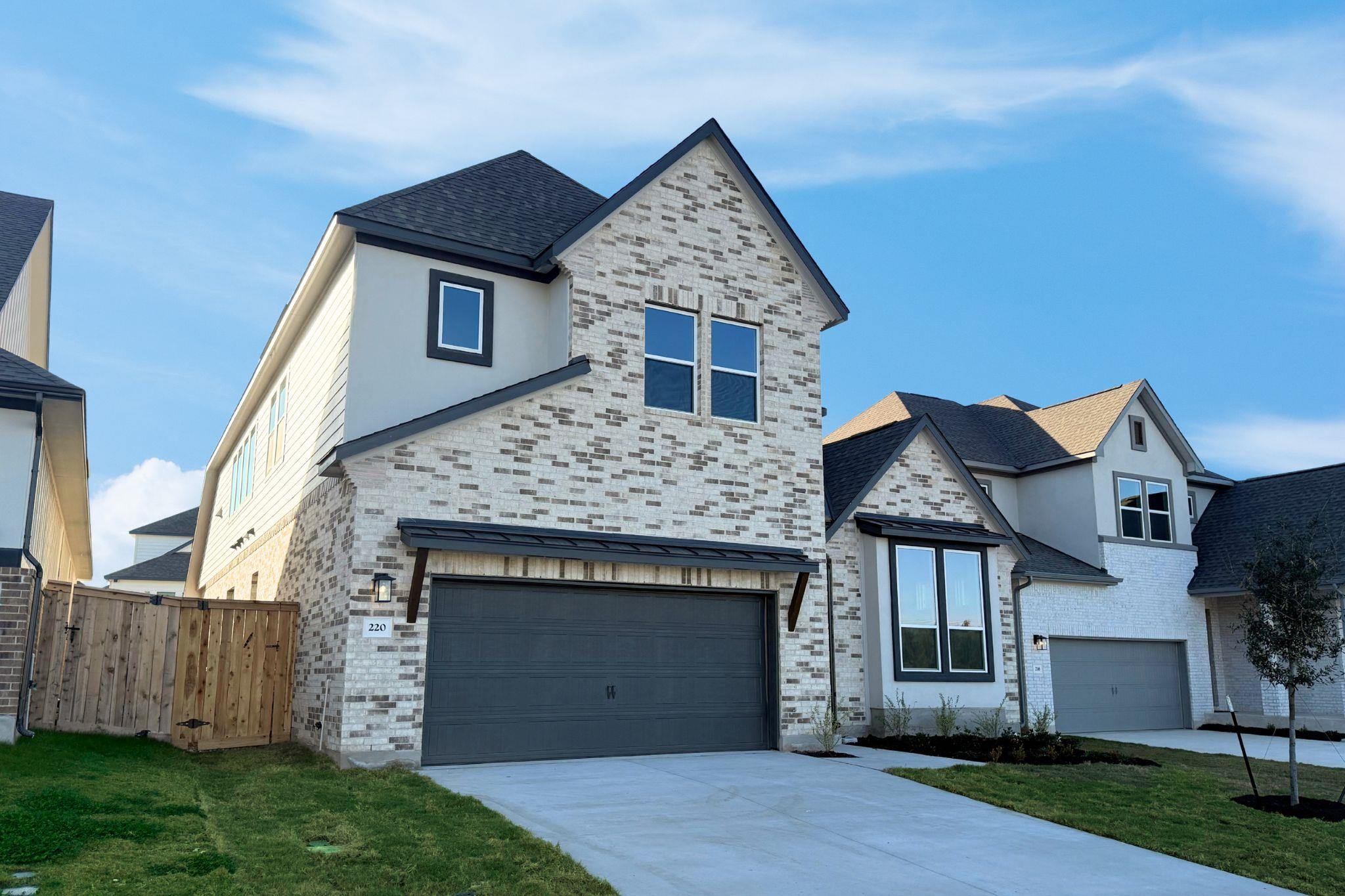 220 Crescent Heights DR