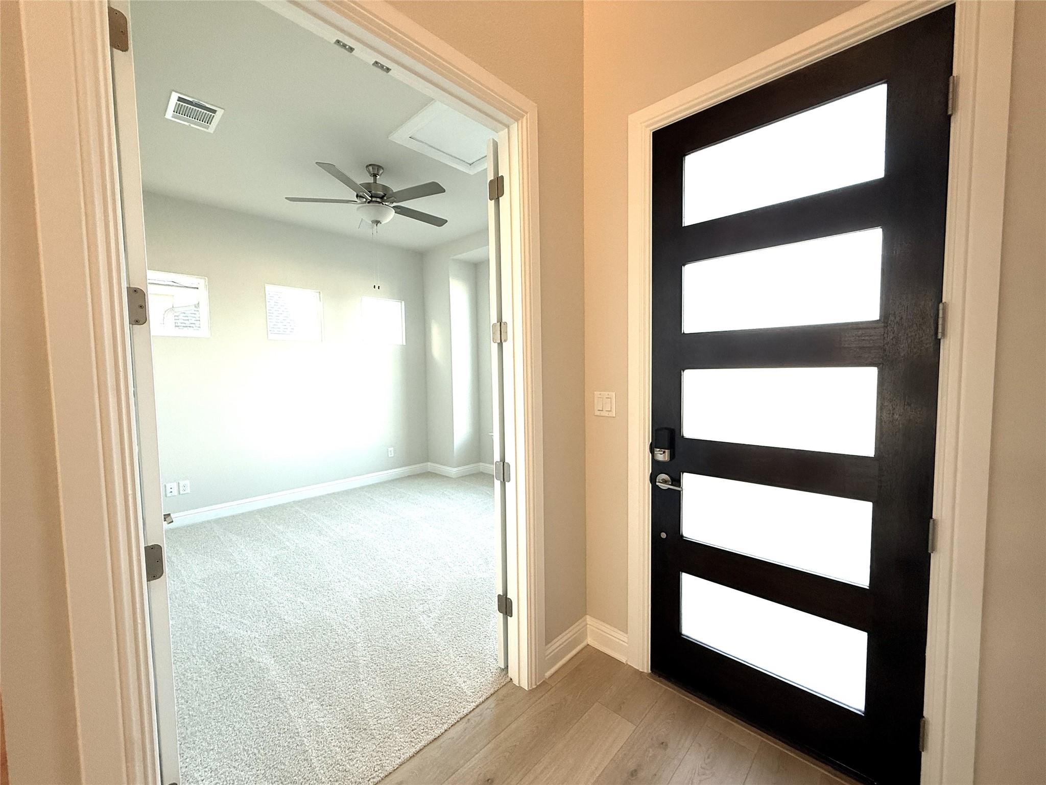 220 Crescent Heights DR