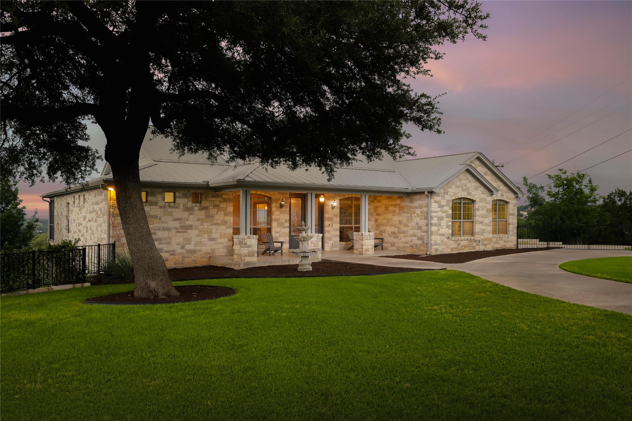 22238 Oban DR