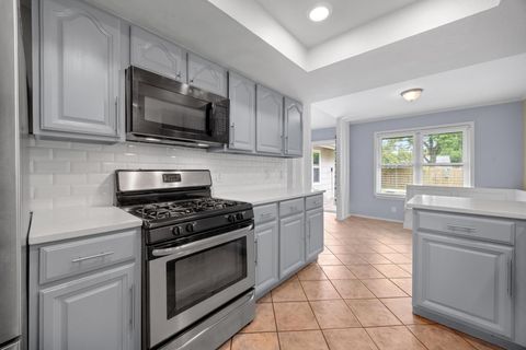 Tiny photo for 1301 S Meadows DR, Austin, TX 78758 (MLS # 2725798)