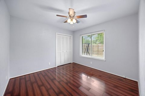 Tiny photo for 1301 S Meadows DR, Austin, TX 78758 (MLS # 2725798)