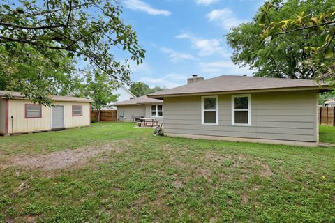 Tiny photo for 1301 S Meadows DR, Austin, TX 78758 (MLS # 2725798)