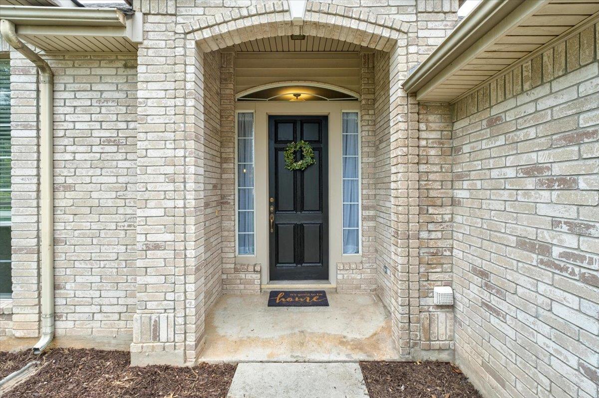 202 Meadow Woods DR