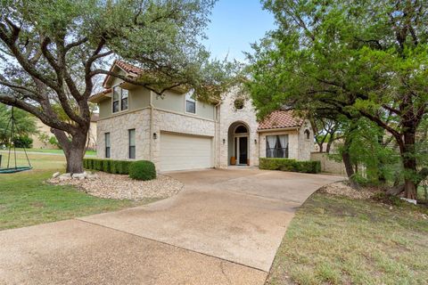 Photo of 6 Monarch Oaks LN, Austin, TX 78738 (MLS # 3874882)