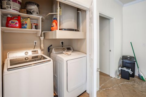 Tiny photo for 910 W 25th ST #403, Austin, TX 78705 (MLS # 7918341)
