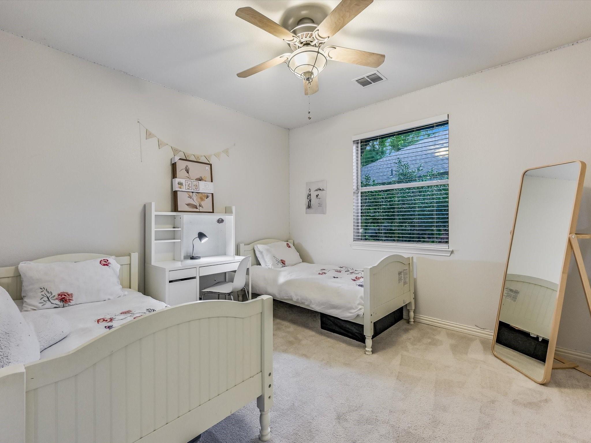 Austin, Texas 78735, United States, 4 Bedrooms Bedrooms, ,2 BathroomsBathrooms,Residential,Pending,54585