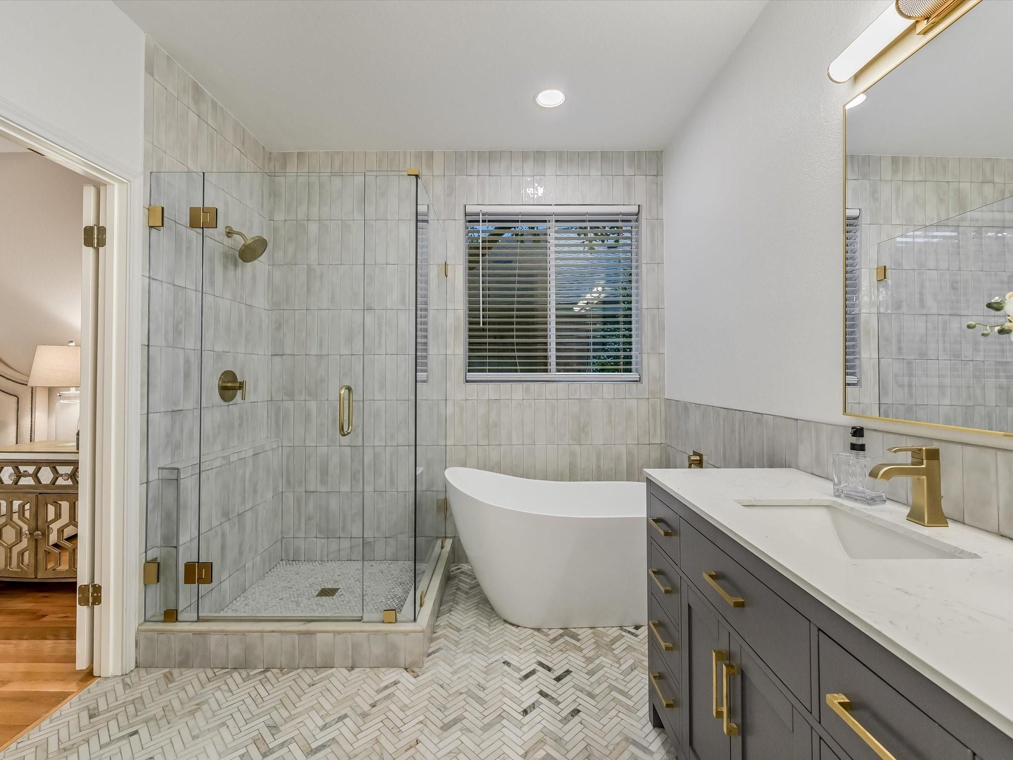 Austin, Texas 78735, United States, 4 Bedrooms Bedrooms, ,2 BathroomsBathrooms,Residential,Pending,54585
