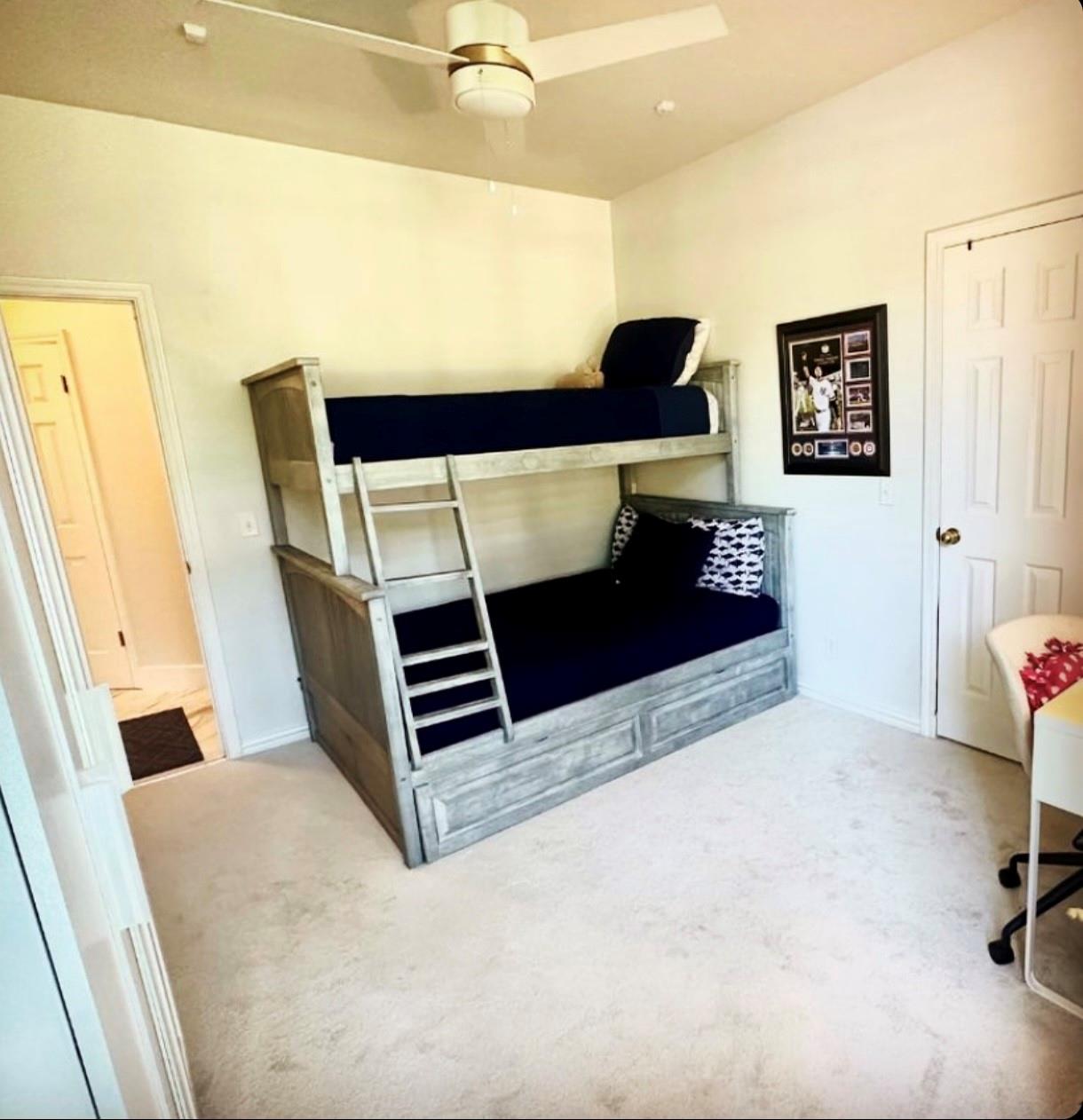 Austin, Texas 78735, United States, 4 Bedrooms Bedrooms, ,2 BathroomsBathrooms,Residential,Pending,54585