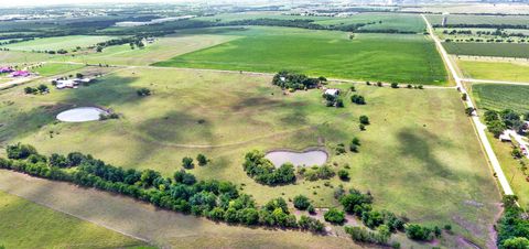 151 County Road 398 RD Taylor TX 76574