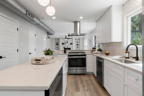 Tiny photo for 2401 Lehigh DR, Austin, TX 78723 (MLS # 8199952)