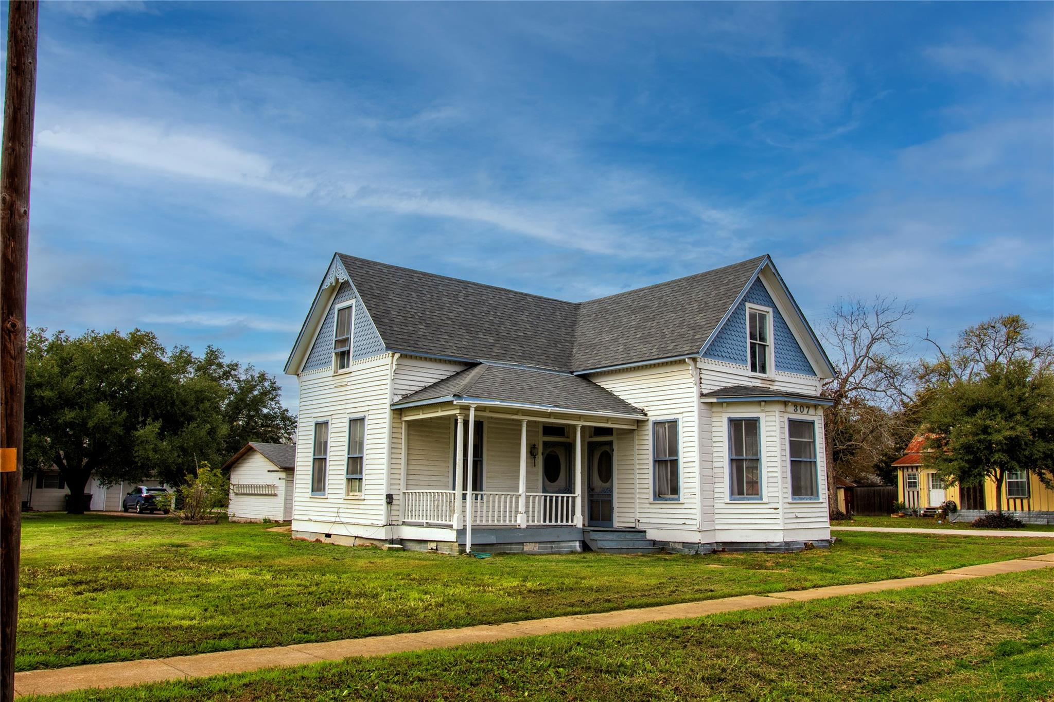 Listing image 1