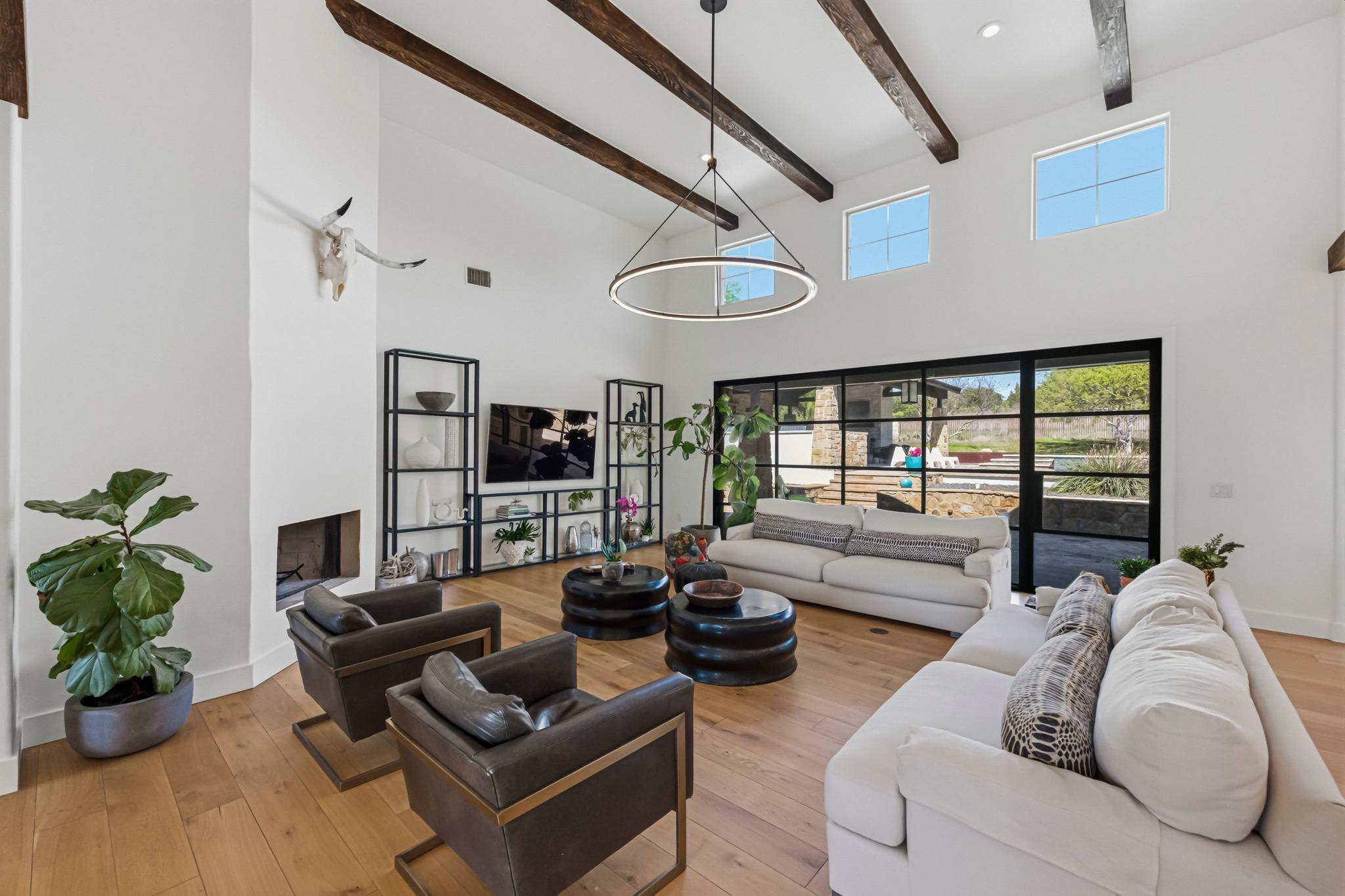 743 Drifting Wind RUN